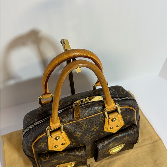 Louis Vuitton Monogram Manhattan PM - Picture 2 of 16
